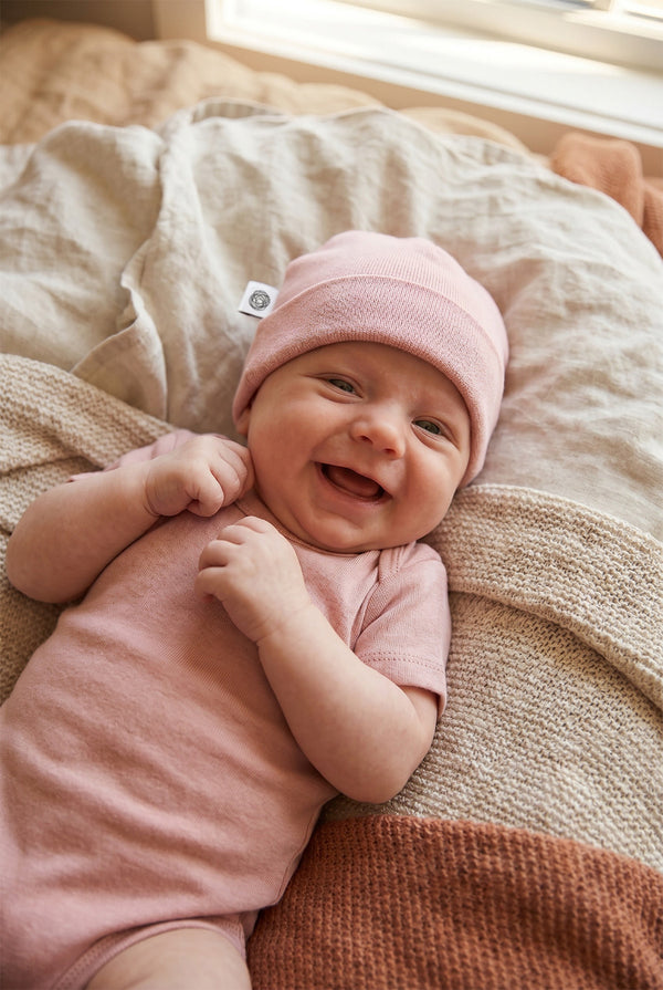 Bonnet bébé en laine - Merinowol - Misty Rose