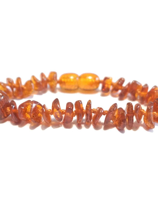 Baby/Kind - Barnsteen armbandje - cognac - chips gepolijst - 14cm - Lille Barn - With ♥ for the smallest