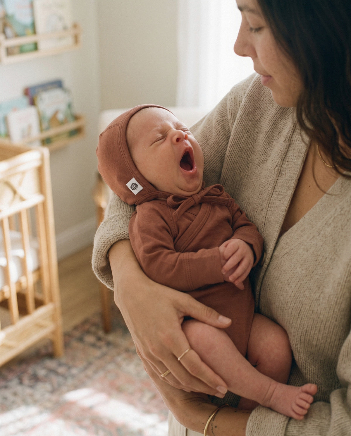 Baby wollen strikmuts – Merinowol - Cedar Wood