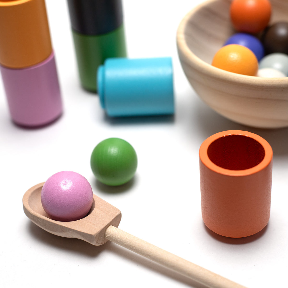 Houten speelgoed kopjes en ballen set - Montessori - Open einde speelgoed
