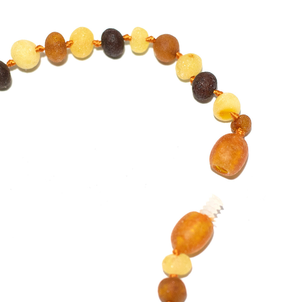 Baby/Kind – Barnsteen ketting – ruwe ronde kraaltjes – 33cm - 4 kleuren