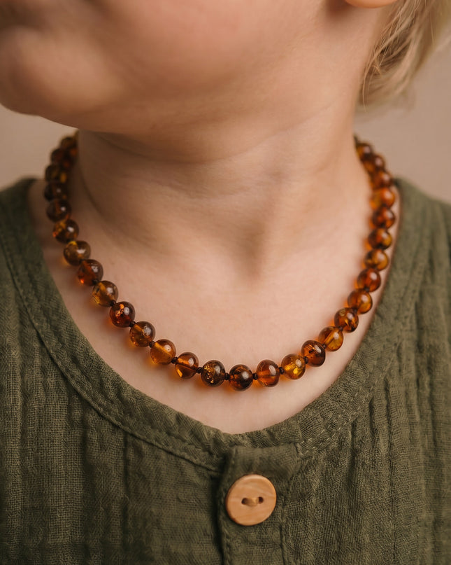 Kinderketting Barnsteen – ronde kraaltjes – 36cm - cognac