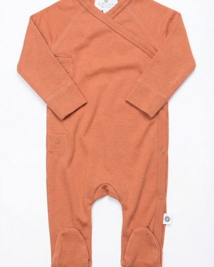 Baby-Strampler mit Füßen aus Merinowolle – Korallengold