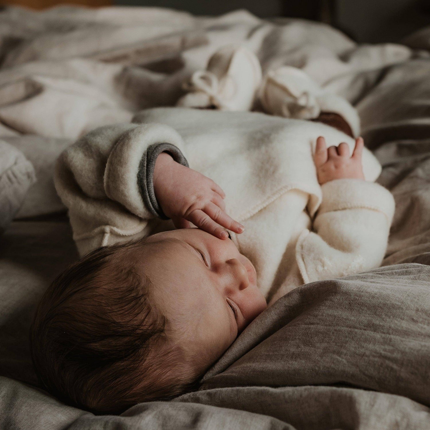 Wollen Baby / Newborn vestje - merinowol fleece - Naturel - Lille Barn - With ♥ for the smallest