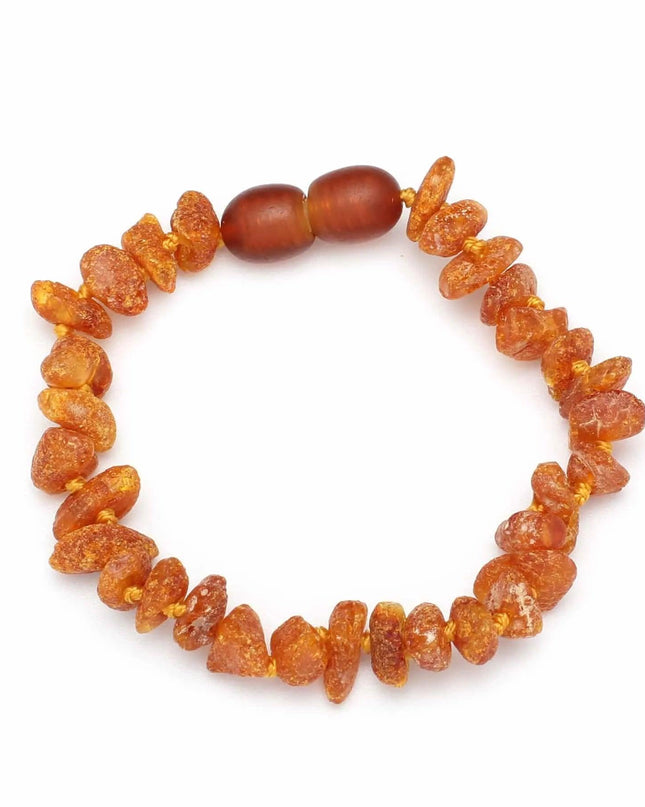 Baby/Kind – Barnsteen armbandje – Chips - Ruwe kraaltjes - 14cm - Honing - Lille Barn - With ♥ for the smallest