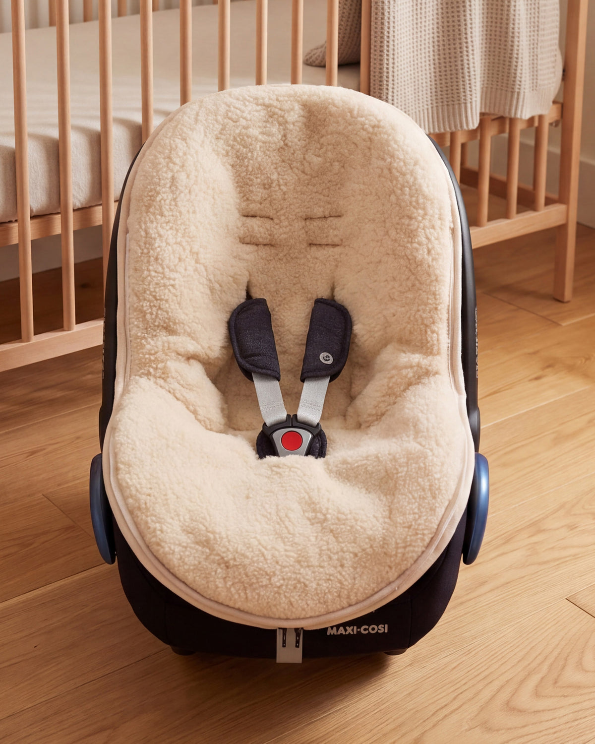 Wollen Baby voetenzak voor autostoel of maxi-cosi - Amandel - Merinowol