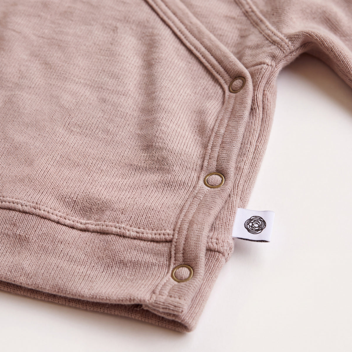 Baby wollen overslagtrui – Merinowol - Oxford Tan