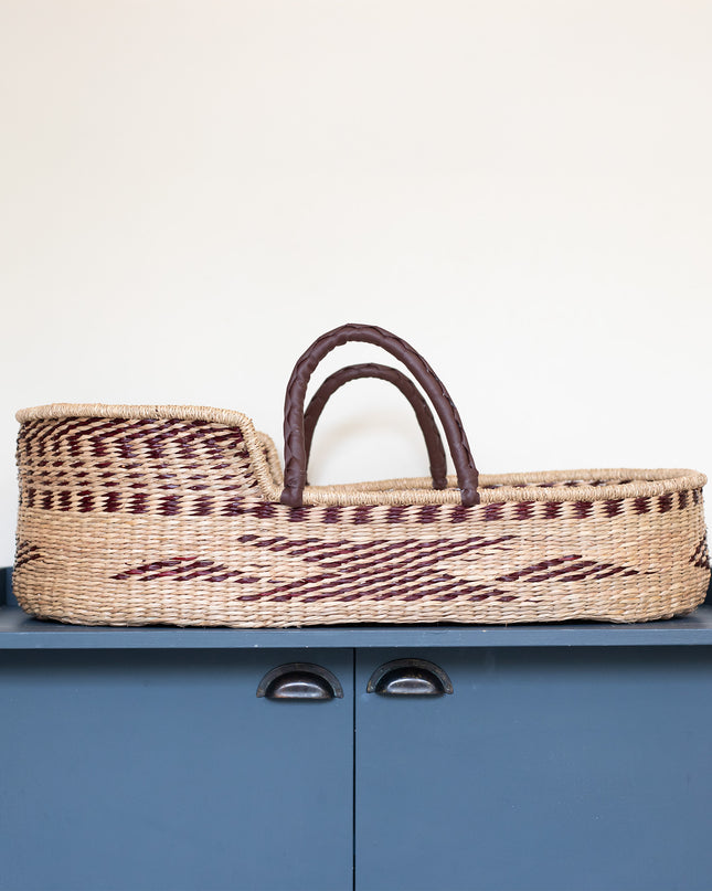 Moses basket - Moses cradle made of seagrass - Rani